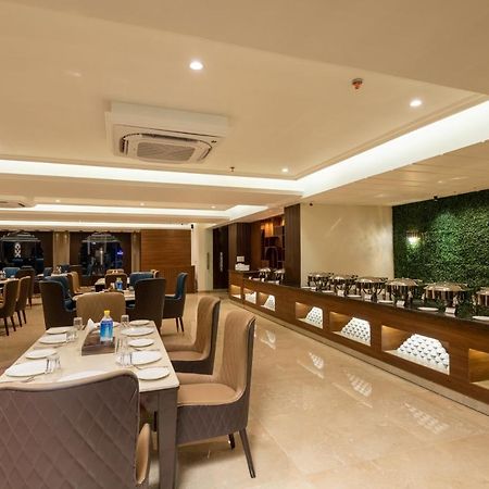 Grand Luxotica By Dls Hotels Dehradun Eksteriør bilde
