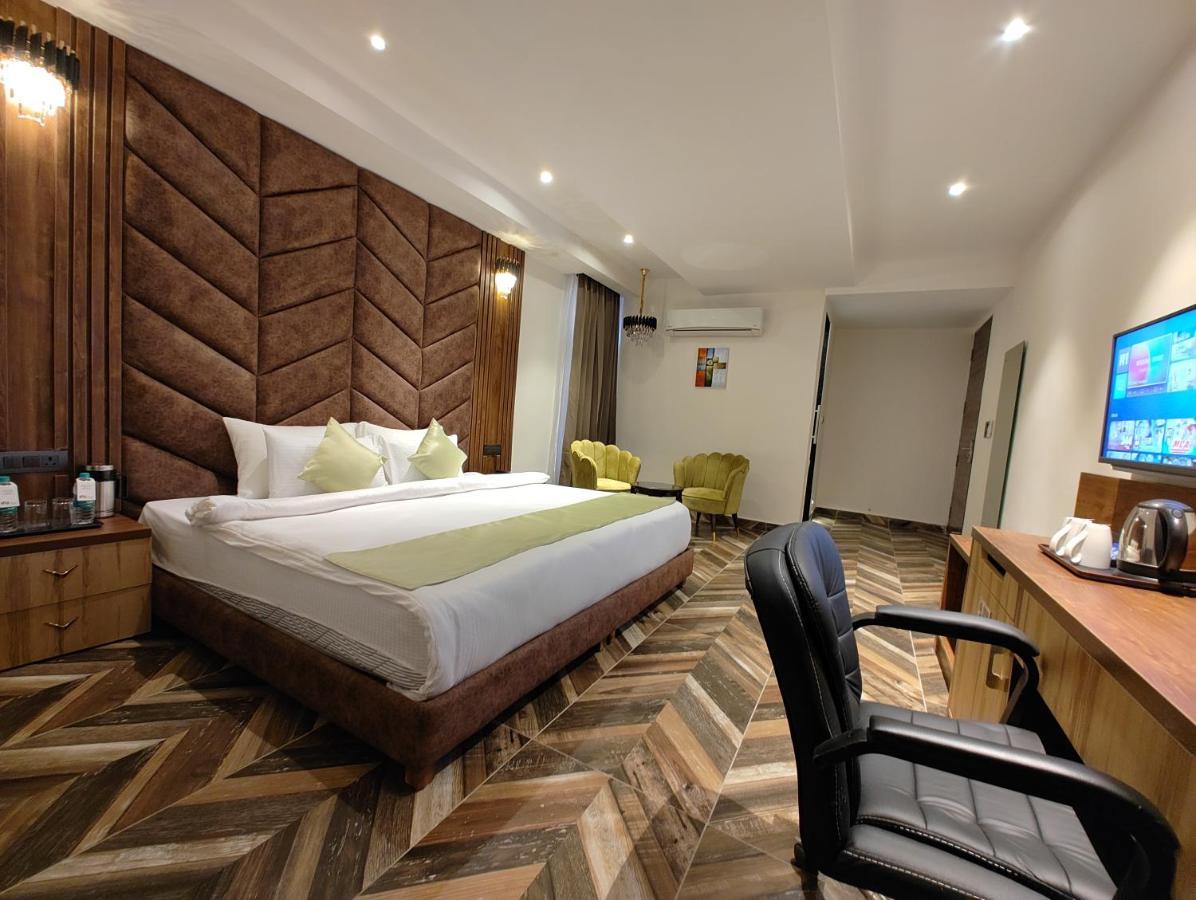Grand Luxotica By Dls Hotels Dehradun Eksteriør bilde
