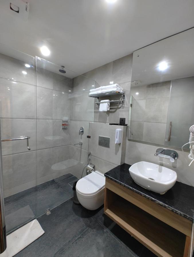 Grand Luxotica By Dls Hotels Dehradun Eksteriør bilde
