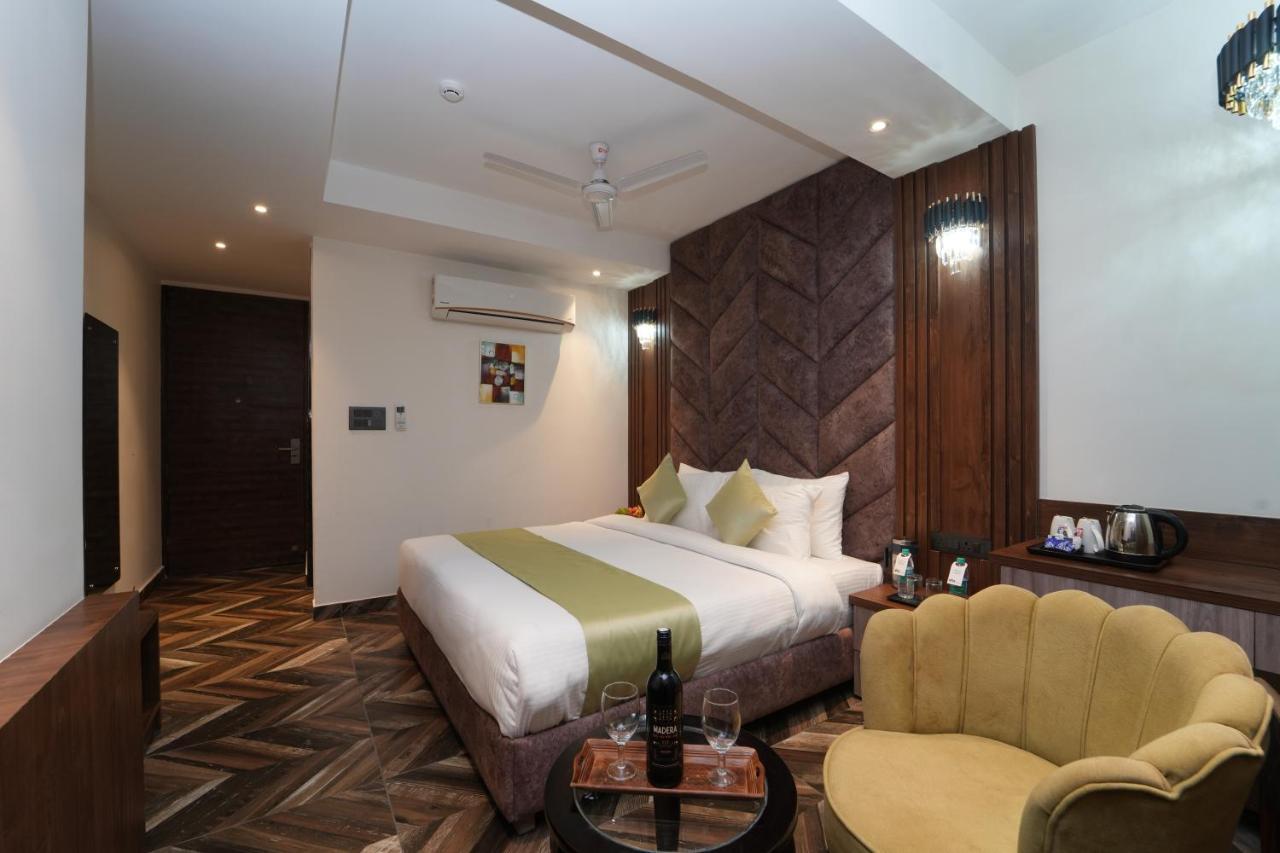 Grand Luxotica By Dls Hotels Dehradun Eksteriør bilde