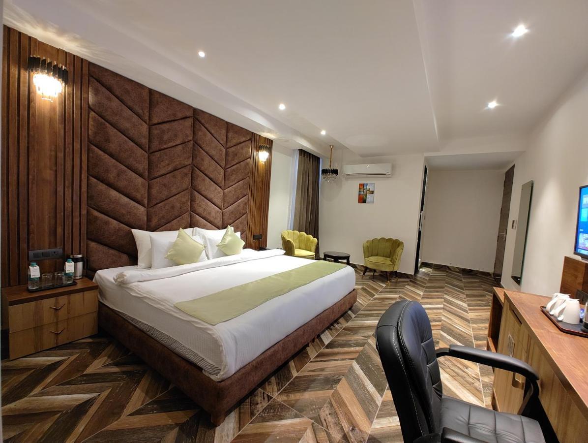 Grand Luxotica By Dls Hotels Dehradun Eksteriør bilde