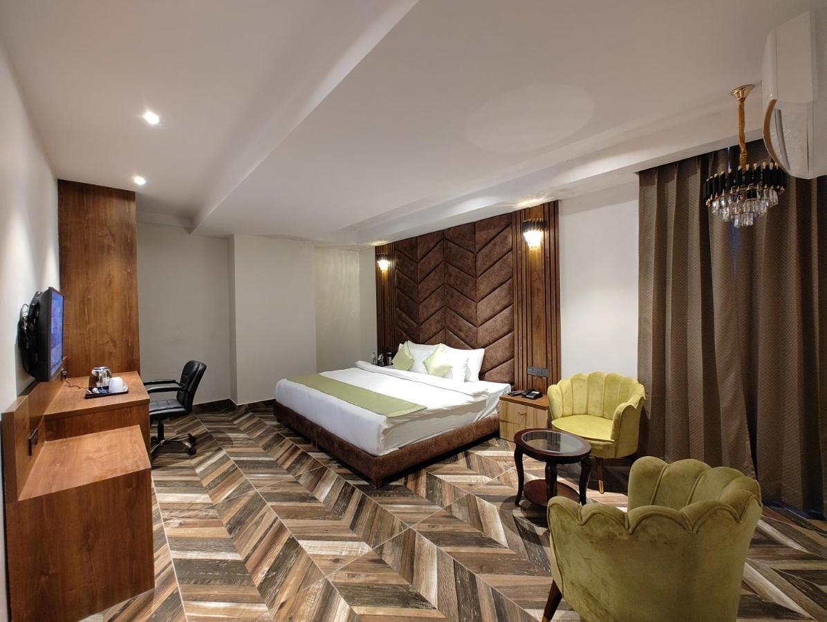 Grand Luxotica By Dls Hotels Dehradun Eksteriør bilde