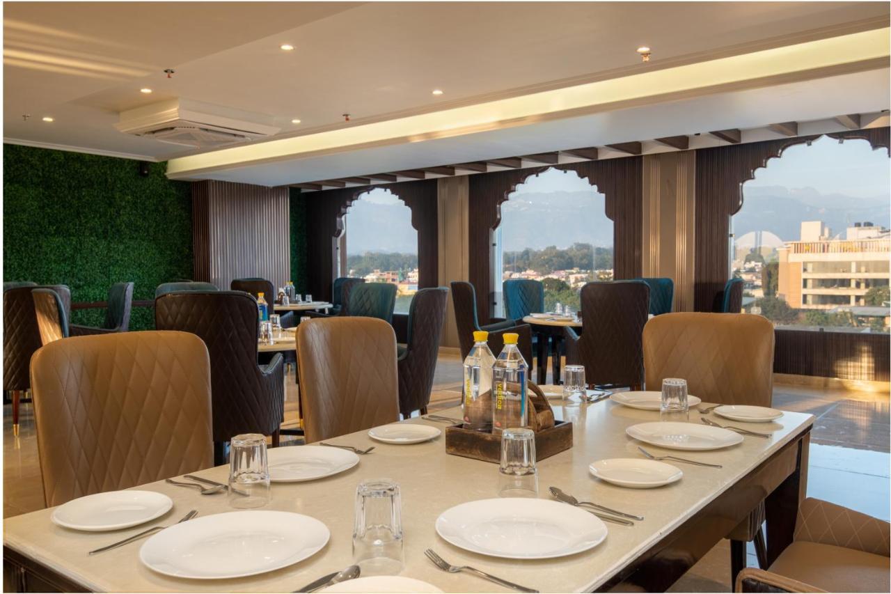 Grand Luxotica By Dls Hotels Dehradun Eksteriør bilde