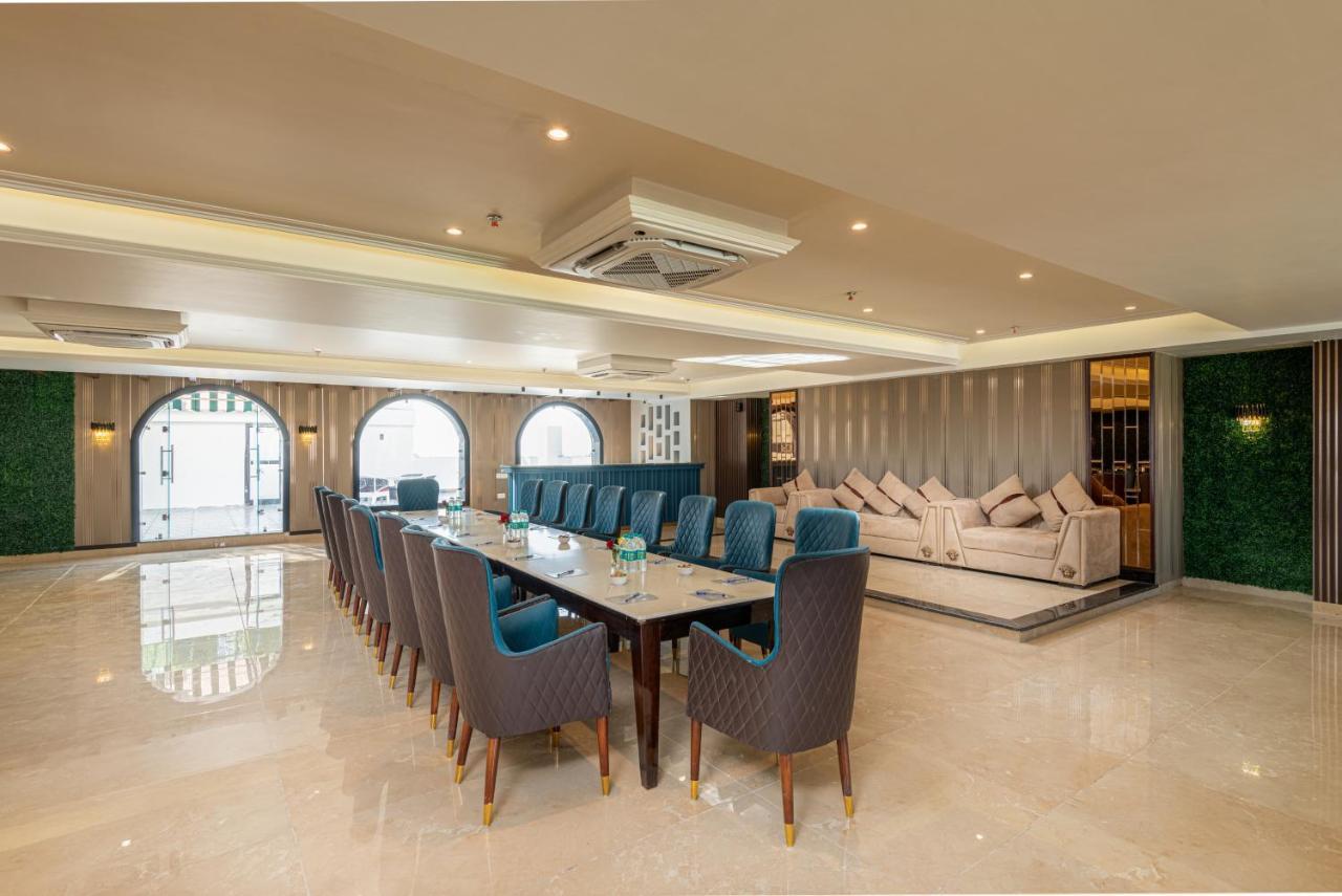 Grand Luxotica By Dls Hotels Dehradun Eksteriør bilde