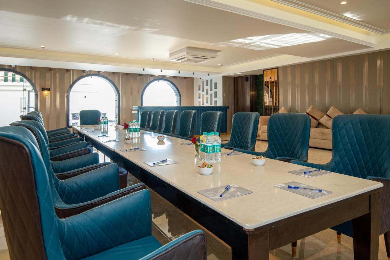 Grand Luxotica By Dls Hotels Dehradun Eksteriør bilde